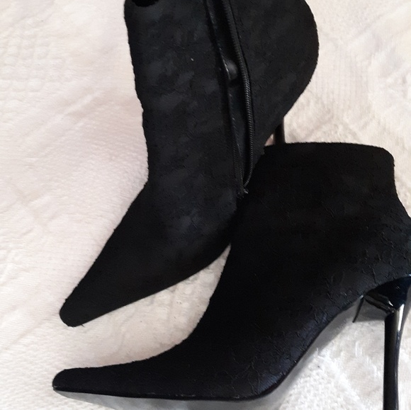 🥰👉Lace Ankle Booties!🐈‍⬛️ - Picture 2 of 7